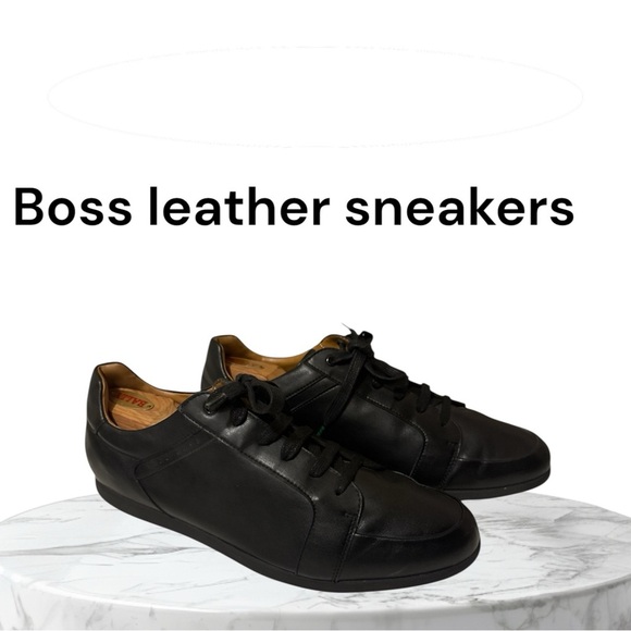 Hugo Boss leather sneakers in great conditions - Picture 1 of 9